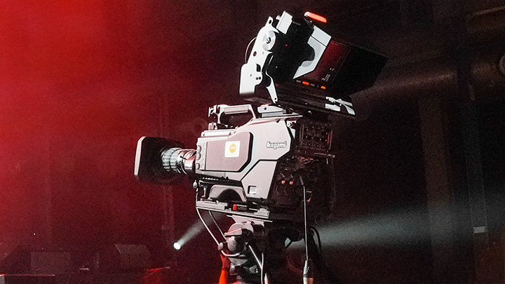 シンガポールの大手制作会社 RE:LIVE Productions様にて UHK-X700 4K