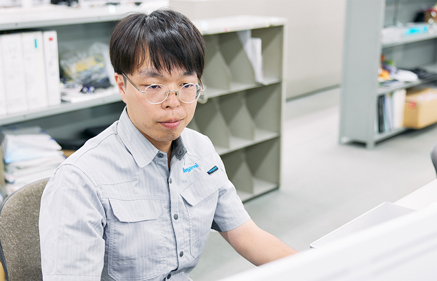 開発部 開発2課 S.T.